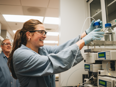 A 2025 Chemistry scholar working in the lab.